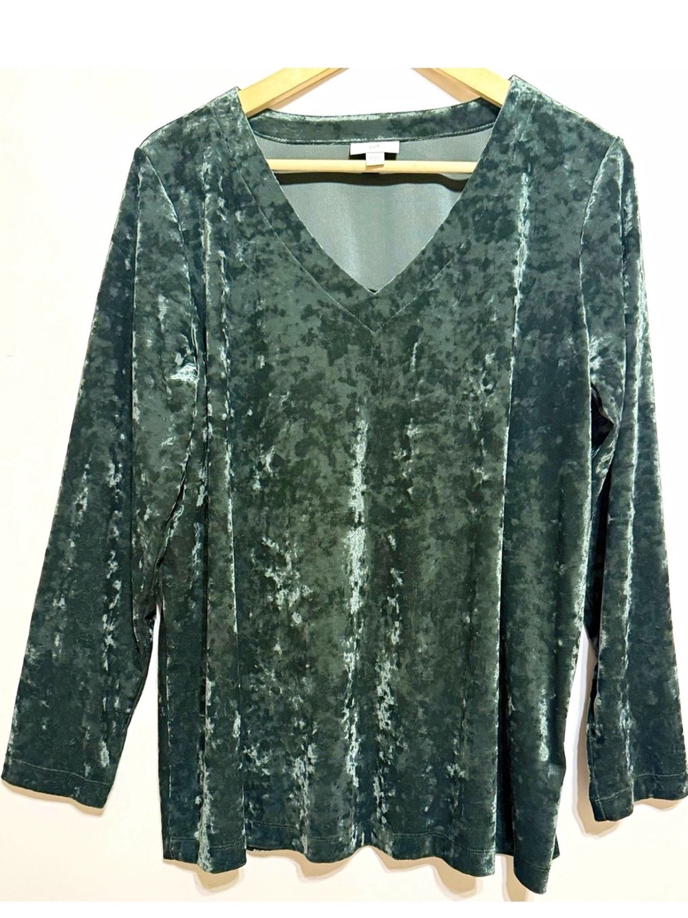 J Jill green velvet long sleeve V-neck pullover blouse